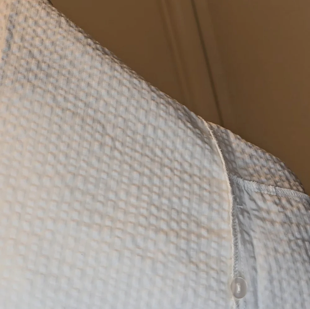 Vintage Joan Rivers White Seersucker Blouse Size Large - Picture 7 of 8